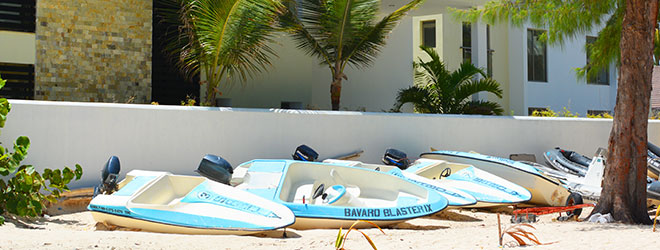 punta-cana-bavaro-beach-boats-660x250-TBphoto