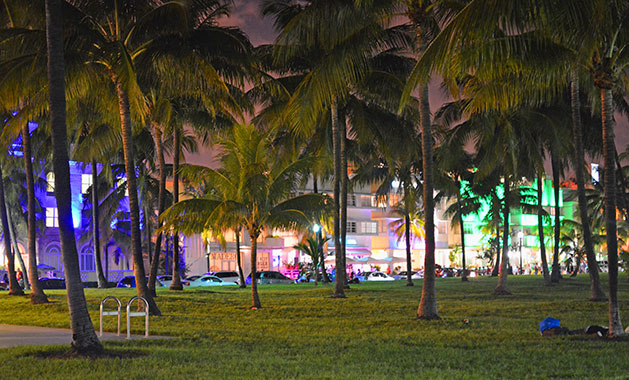 BB-A-Day-in-South-Beach-Miami-Ocean-Drive