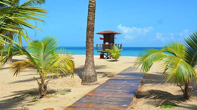 Best beaches in San Juan — Balneario de Carolina